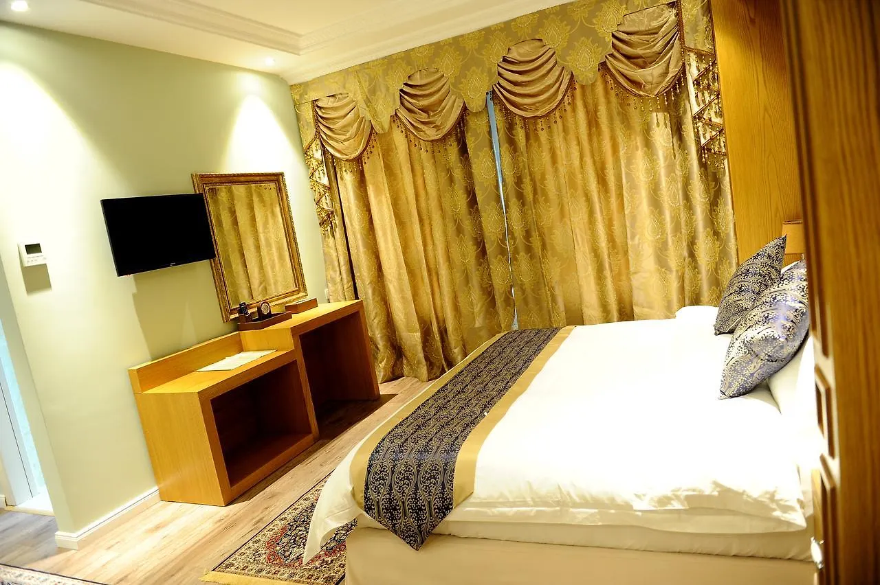 Hotel Britania Kamez