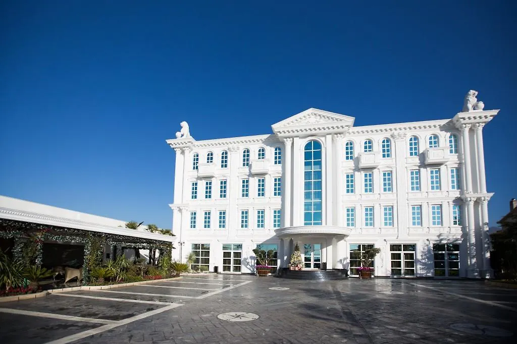 Hotel Britania Kamez